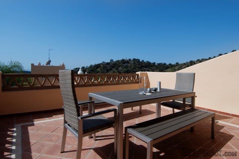 2 bedroom property near Marbella Back..