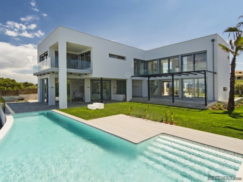 *sold* Spectacular Seafront.. - 2