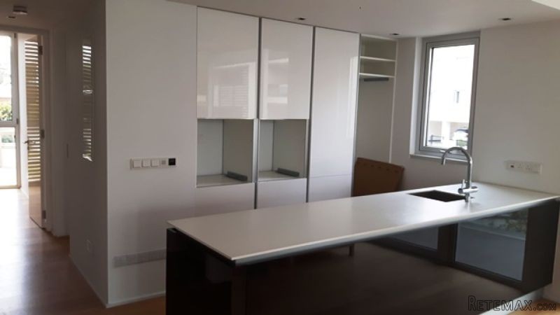 Elegant Three Bedroom Apartment in.. - 2