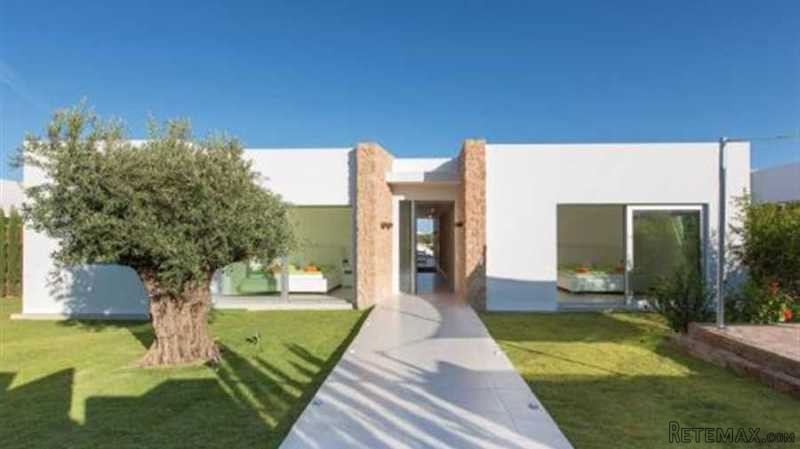 Luxury villa with sea view - 2