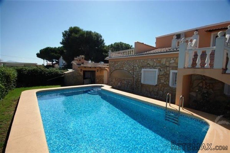 Villa in Denia, located 400m to the beach and 12.5 km to..