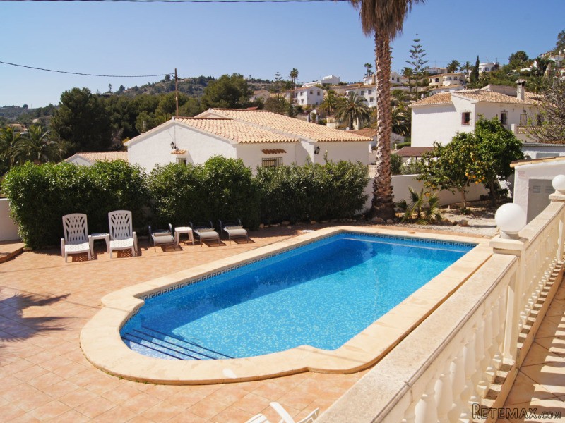 4 Bedrooms - Villa - Alicante - For Sale