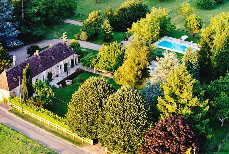 Proche De Bergerac, Cette Charmante..