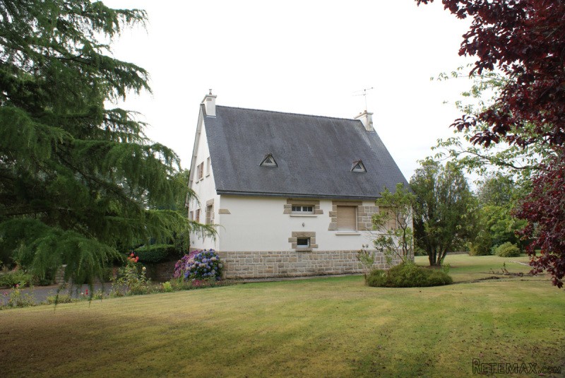 4 Bed Detached Property - 2