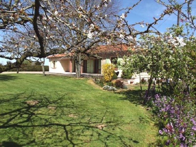 Grand Country House with Nice garden