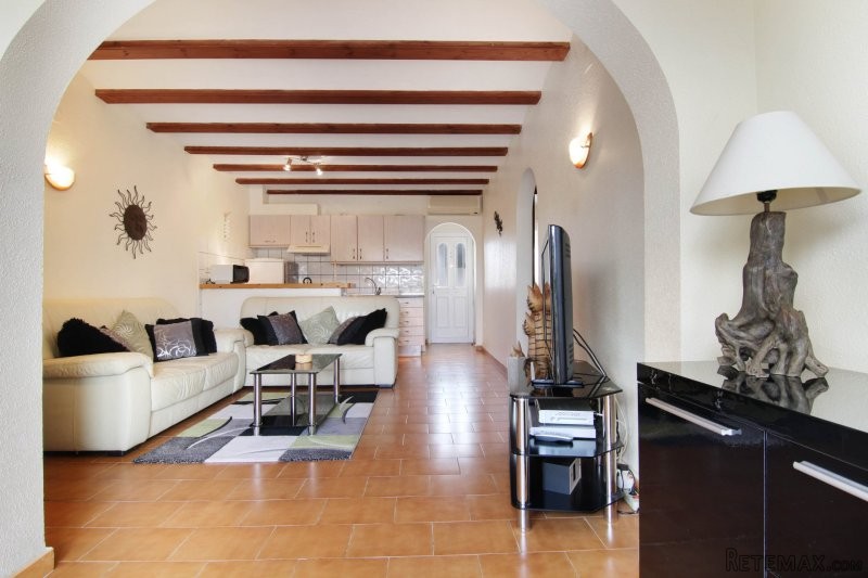 Exclusivity 3 bedroom house with great.. - 2