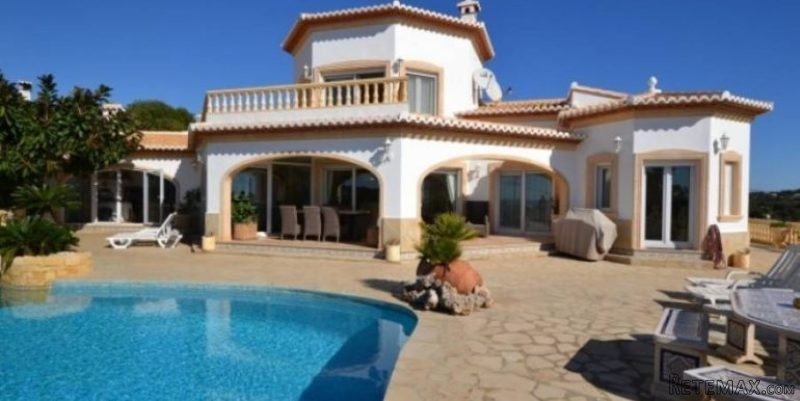 4 Bedroom 2 Bathroom Villa in Javea.