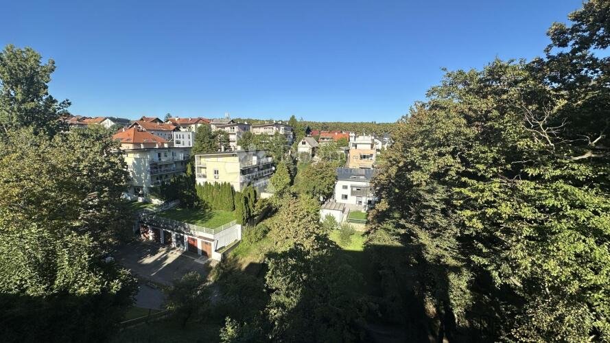 Prodaja stana Maksimir, 186,84m2, 5S, suteren - 2