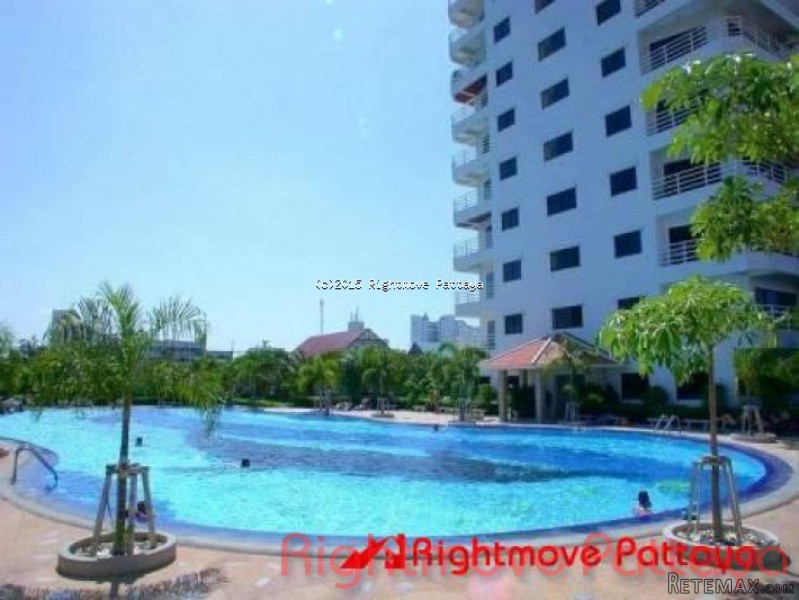 1 Bedroom Condo for sale in Jomtien -..