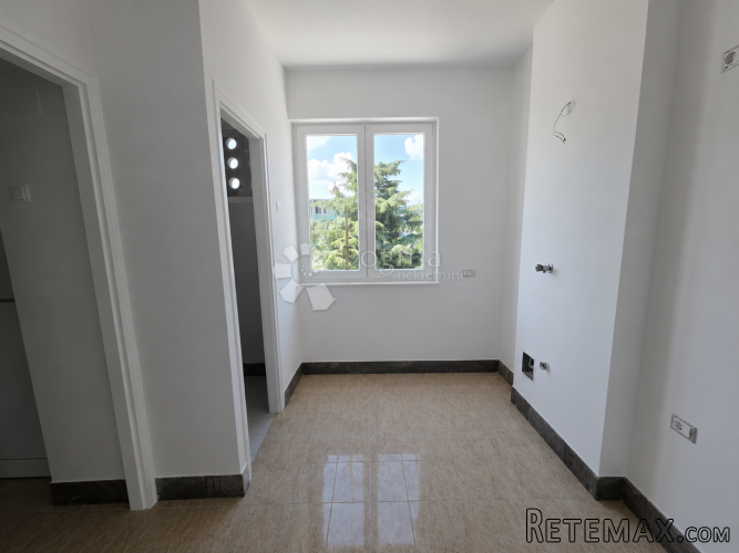 LABIN,stan u centru sa drvarnicom 6 m2 i spremištem 15m2od - 3