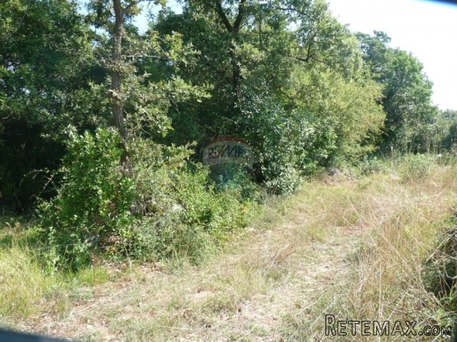 KRNICA, građevinsko zemljište od 1600 m2 - 5