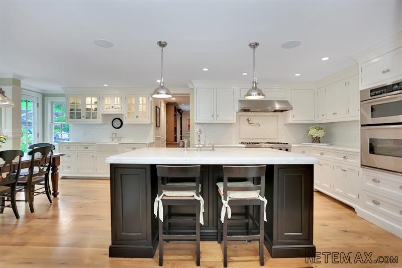 5 bedroom House For Sale: 659 River.. - 2