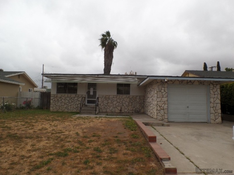 539 Sacramento Ave Spring Valley, CA..