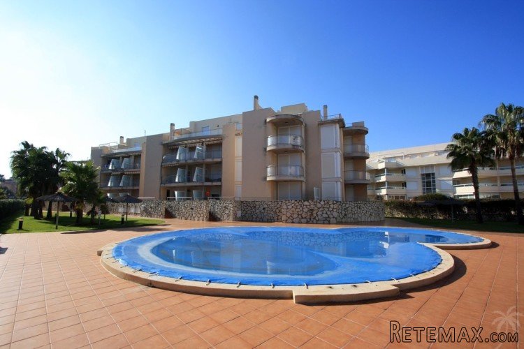Fantastic apartment for sale in a residential area with..