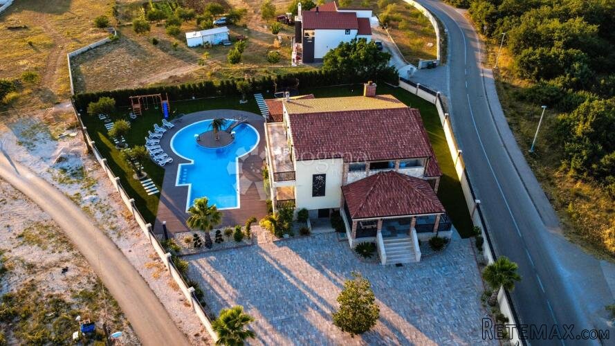 Hacienda s najvećim privatnim bazenom u okolici