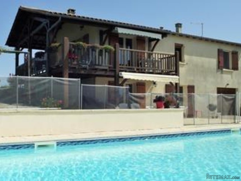 Lovely Modern House With Swimming Pool..
