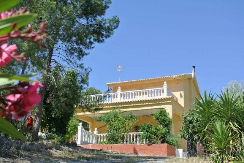 Great value mountain villa close to..