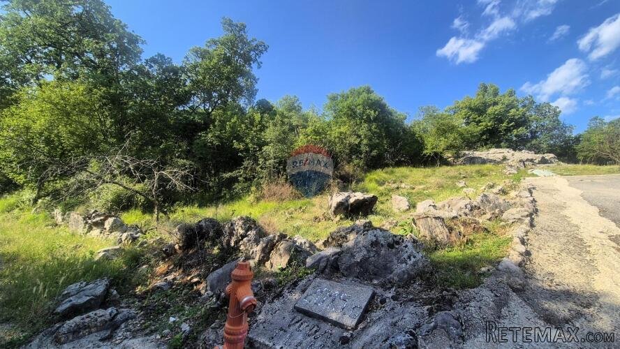 Rijeka,Viškovo- zemljište na rubu urbanizacije- za investito