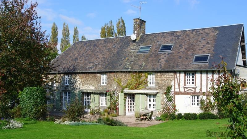 4 Bedroom Country House For Sale - 2