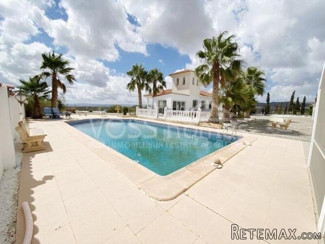 NEW & EXCLUSIVE TO VOSS HOMES - An Absolutely stunning.. - 2