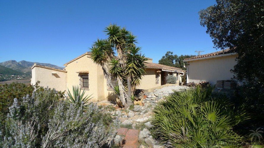 This stunning villa for sale has everything including..