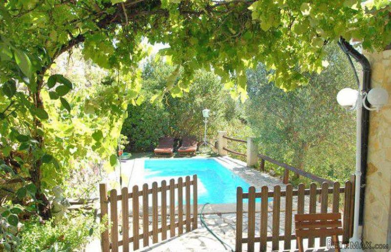 Sale House - Bouyon - 2