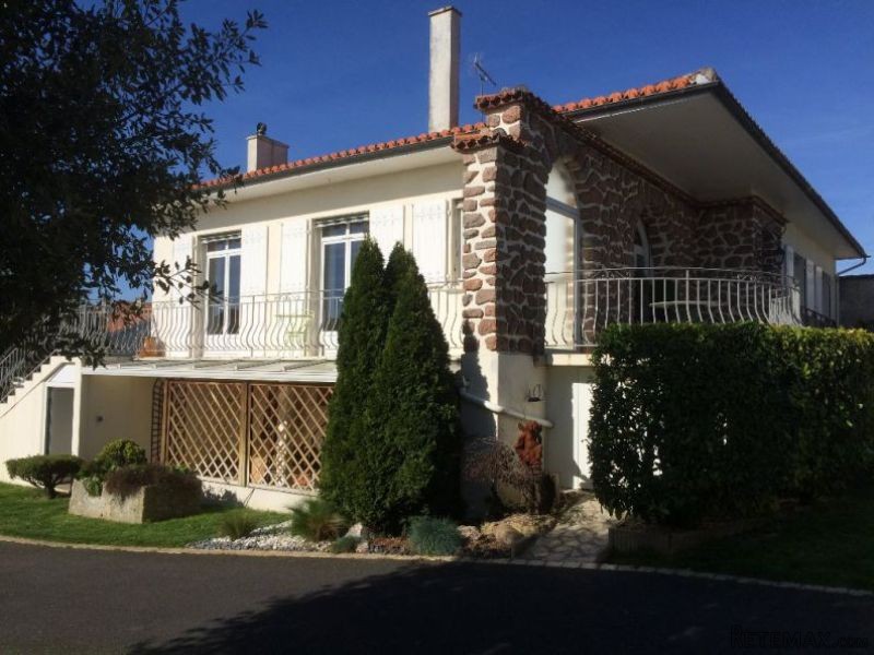 5 Bedroom Villa For Sale