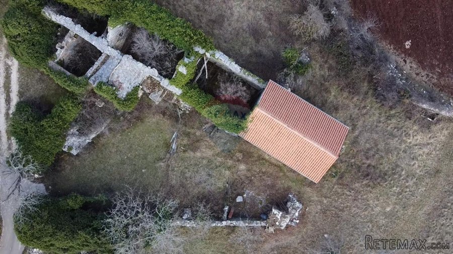 Istra, Oprtalj - istarska kuća s velikom okućnicom u okolici - 5
