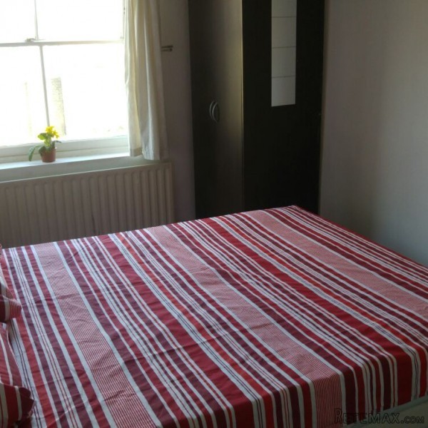 Big And Bright Double Room In Brick..