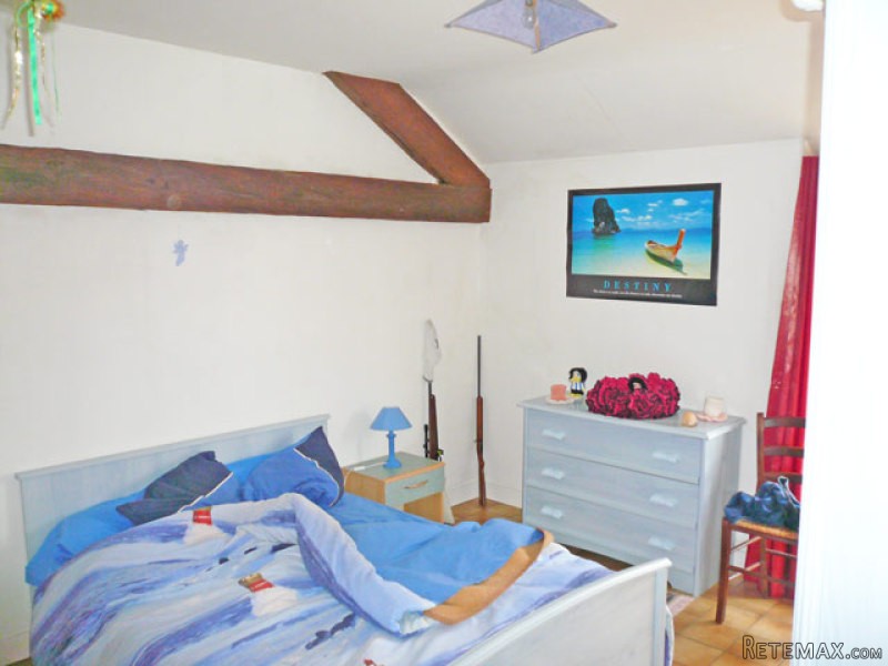 Investment Property Of 3 Flats And 2.. - 2