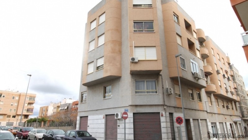 Resale · Apartment · Spain · Costa Bl..
