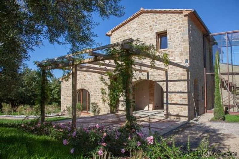 4 bedroom House For Sale: Piegaro..