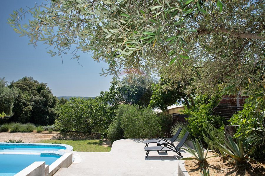 Otok Rab, Gonar, kuća 4 apartmana, 2 bazena, pogled - 2