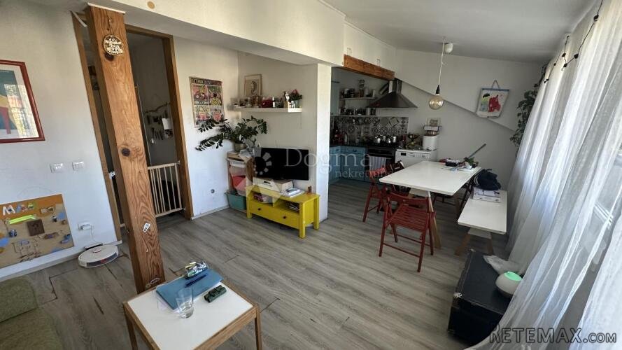 Prodaja stana Maksimir, 63,27m2, DB+2S, 2 kat - 2