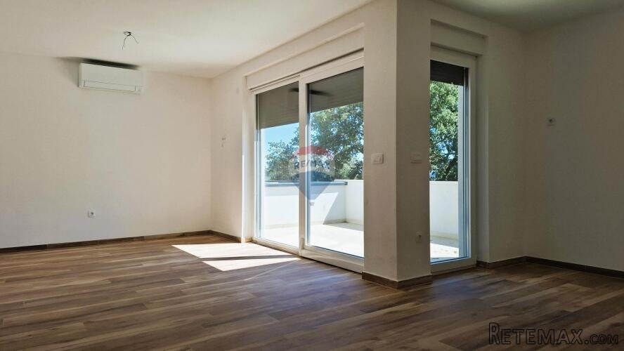 Istra, Novigrad – Novogradnja, 60 m², mirna lokacija blizu m