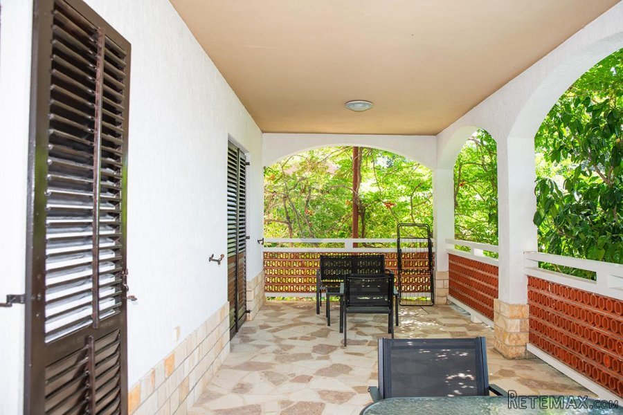 Otok Rab, Gonar, kuća 4 apartmana, 2 bazena, pogled - 7