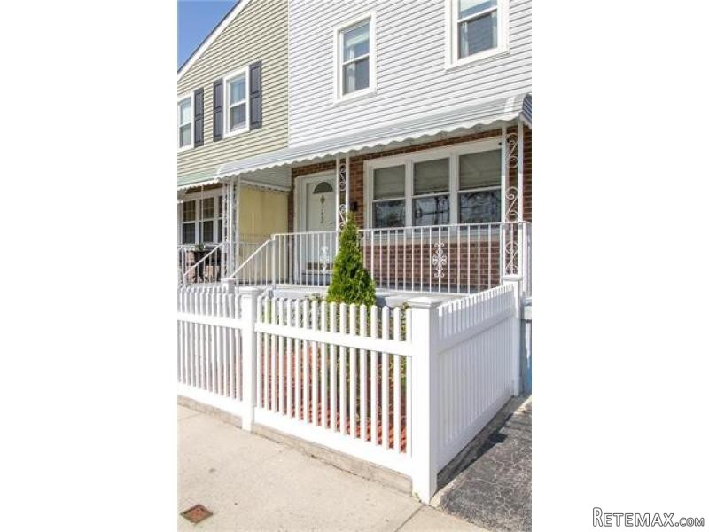 2 bedroom House For Sale: 752 Swinton..