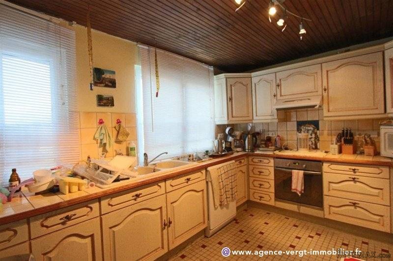 Single Storey Property With Swimming.. - 2