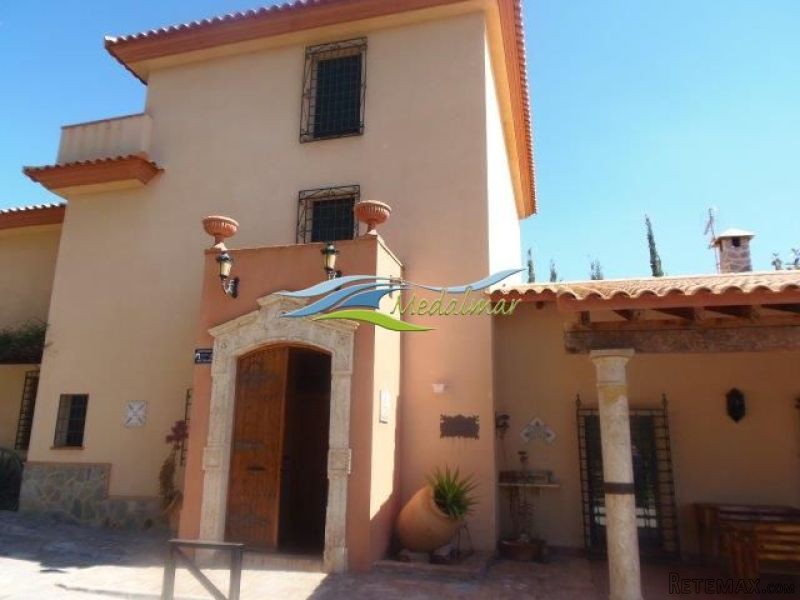 Ref.100825 . Rustic House - Sales -..