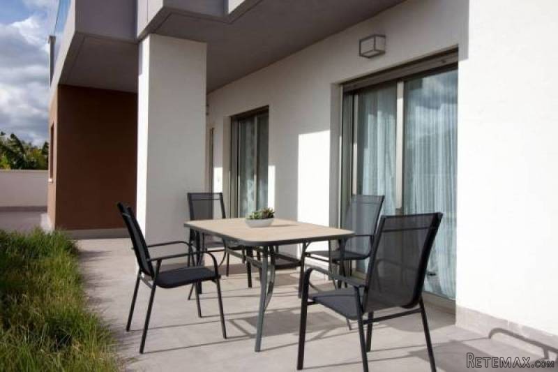 2 Bedroom 2 Bathroom Apartment In.. - 2