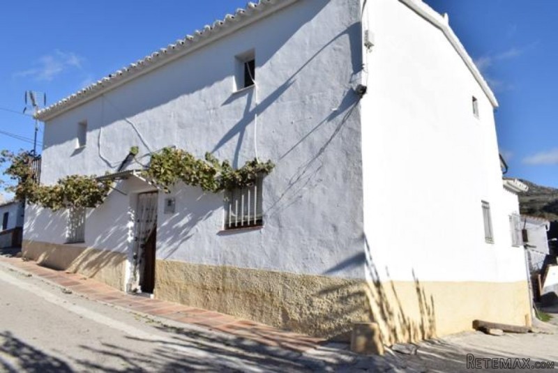 3 bedroom, 1 bathroom Finca/Country.. - 2