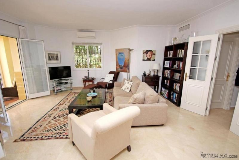 3 bedroom town house for sale - 2