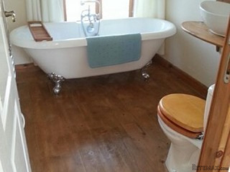 Stunning finish, ready to go B&B /.. - 2