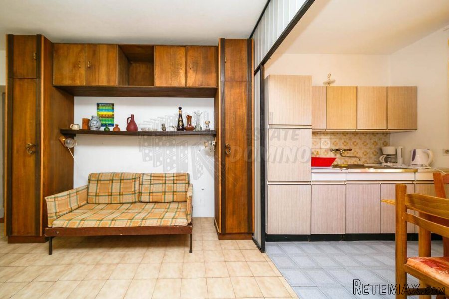 Apartmanska kuća na samo 100 m od mora! Grad Krk! - 13