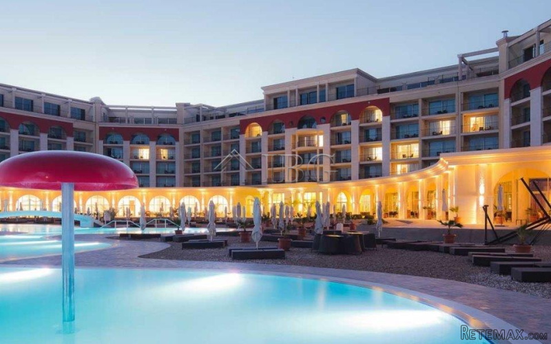 Golf View 1-bedroom apartment in..