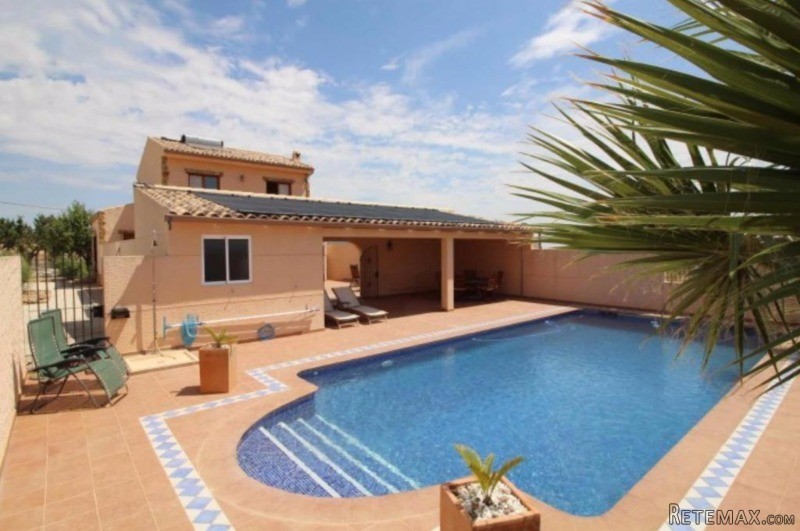 Villa For Sale Pinoso