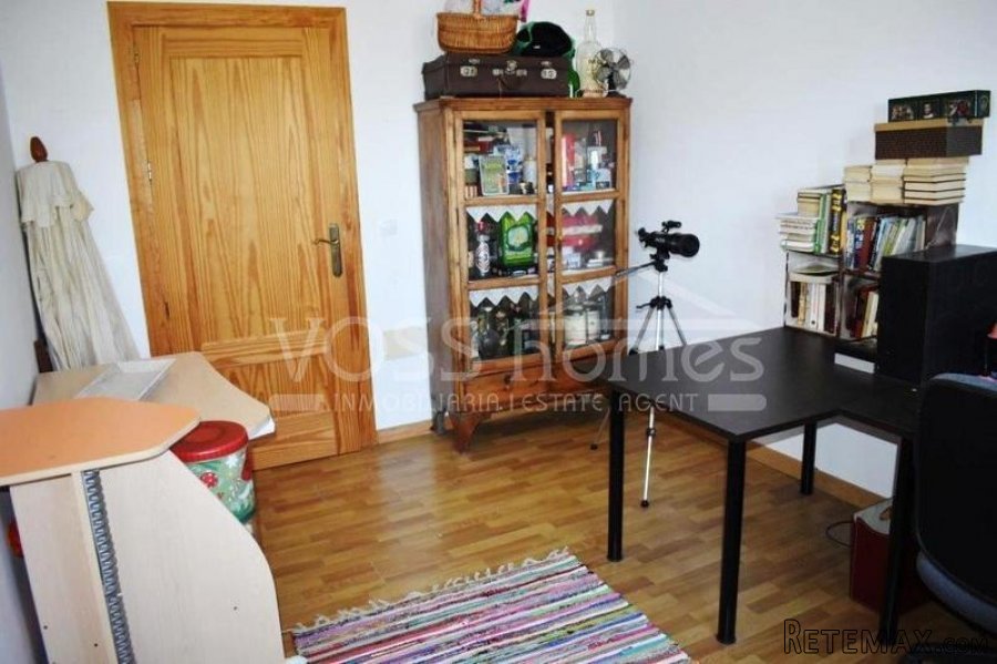 Well maintained, large 180m2 country house with 4 bedrooms.. - 16