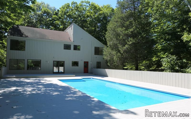 4 bedroom House For Sale: 25 Cross Pond.. - 2