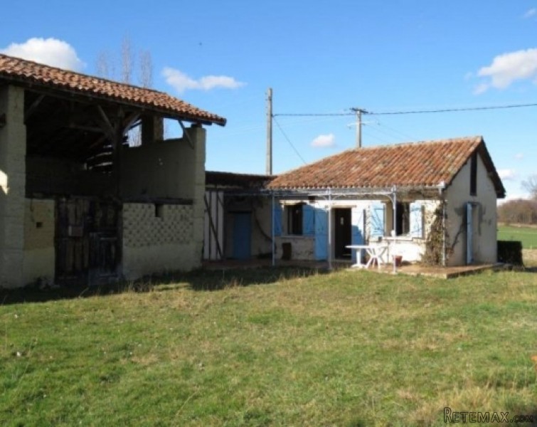 Idyllically set restored cottage with..