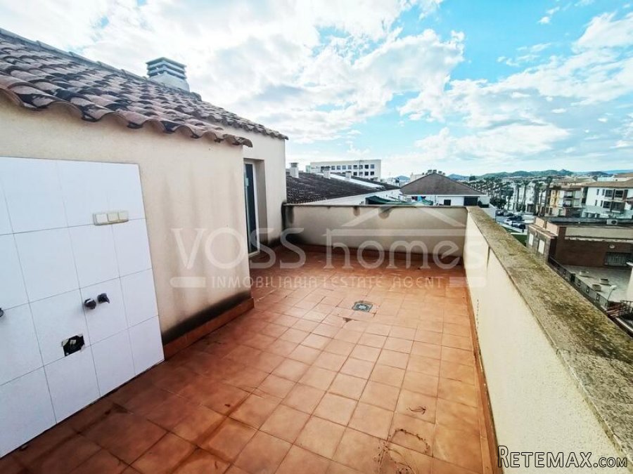 NEW LISTING TO VOSS HOMES - A spacious, never been lived.. - 20